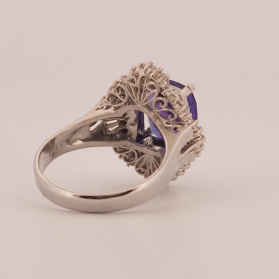 Modified Brilliant Cut, Cushion Shape, Bluish Violet Tanzanite (3.33CT, 9.71 x 8.32 x 4.87 mm) Mounted at Platinum 900 with Natural Diamonds (0.88CTW, E/F VS1). GIA Certified Stone (5231466563), Size 6.5