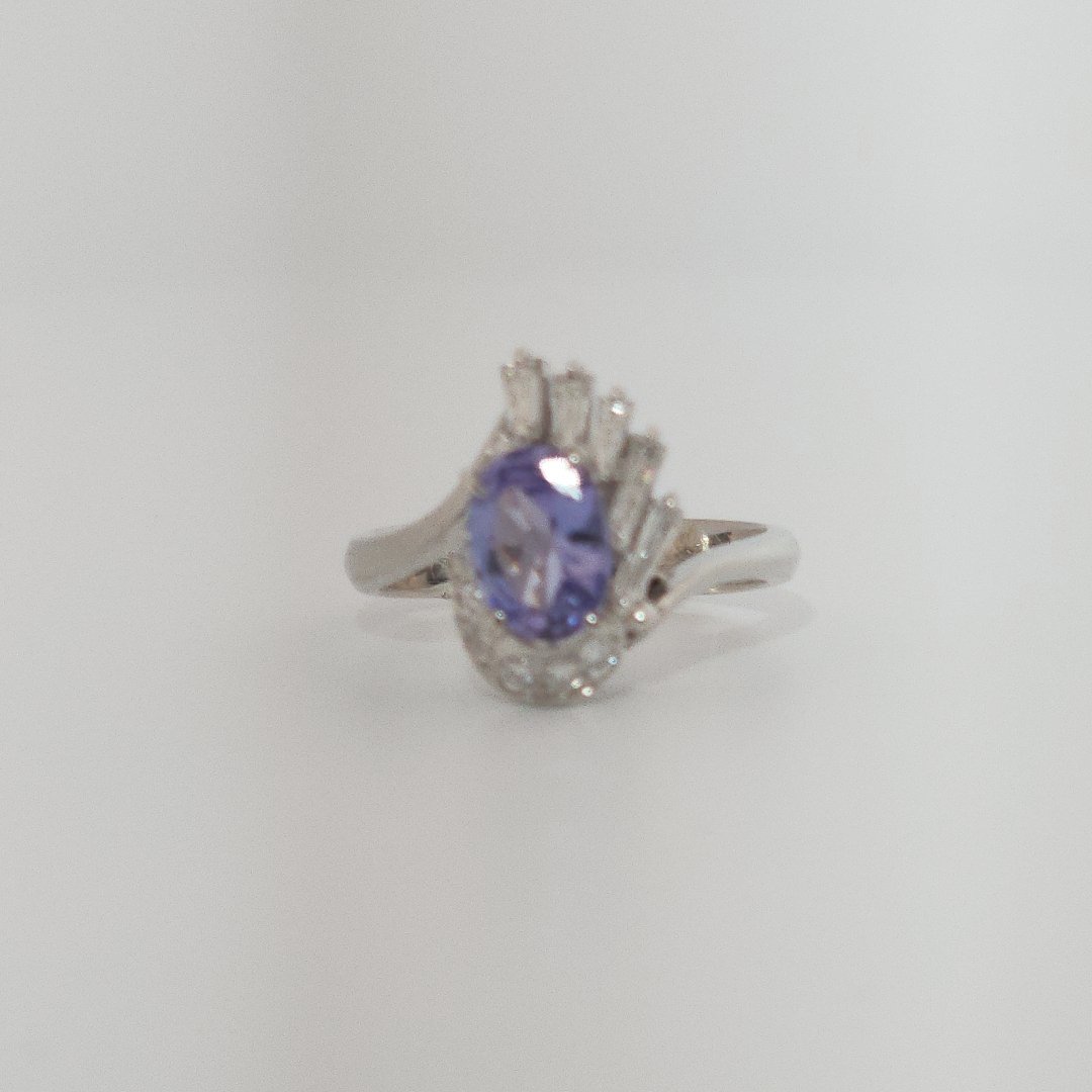 Oval Faceted, AAA, Natural Tanzanite (1.15CT, 8x6mm), Mounted on Platinum 900 Ring with Natural Diamonds (0.35 CTW, E/F-VS). Size 6