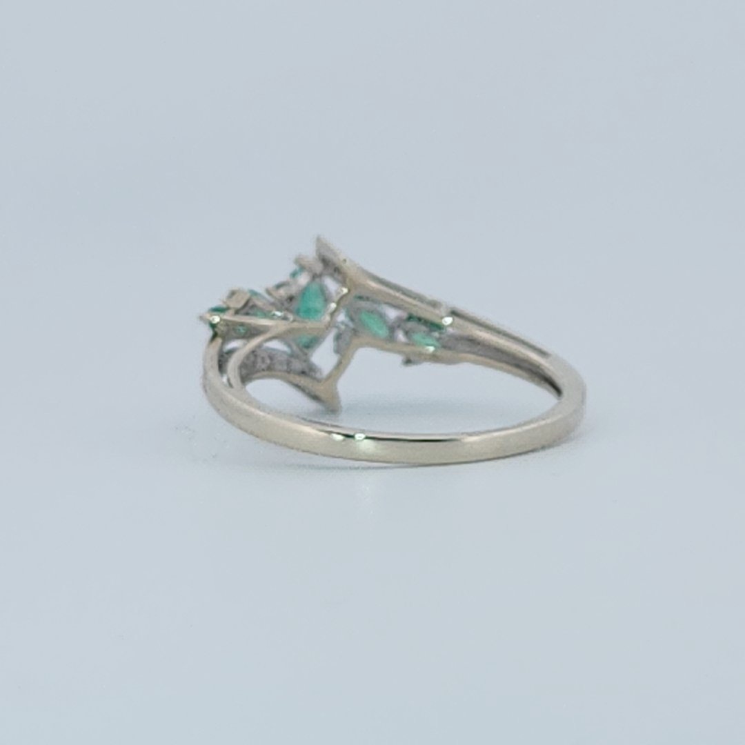 Natural Diamonds (0.12 CTW) with Natural Emeralds Designer Ring, Size 7, 14K White Gold