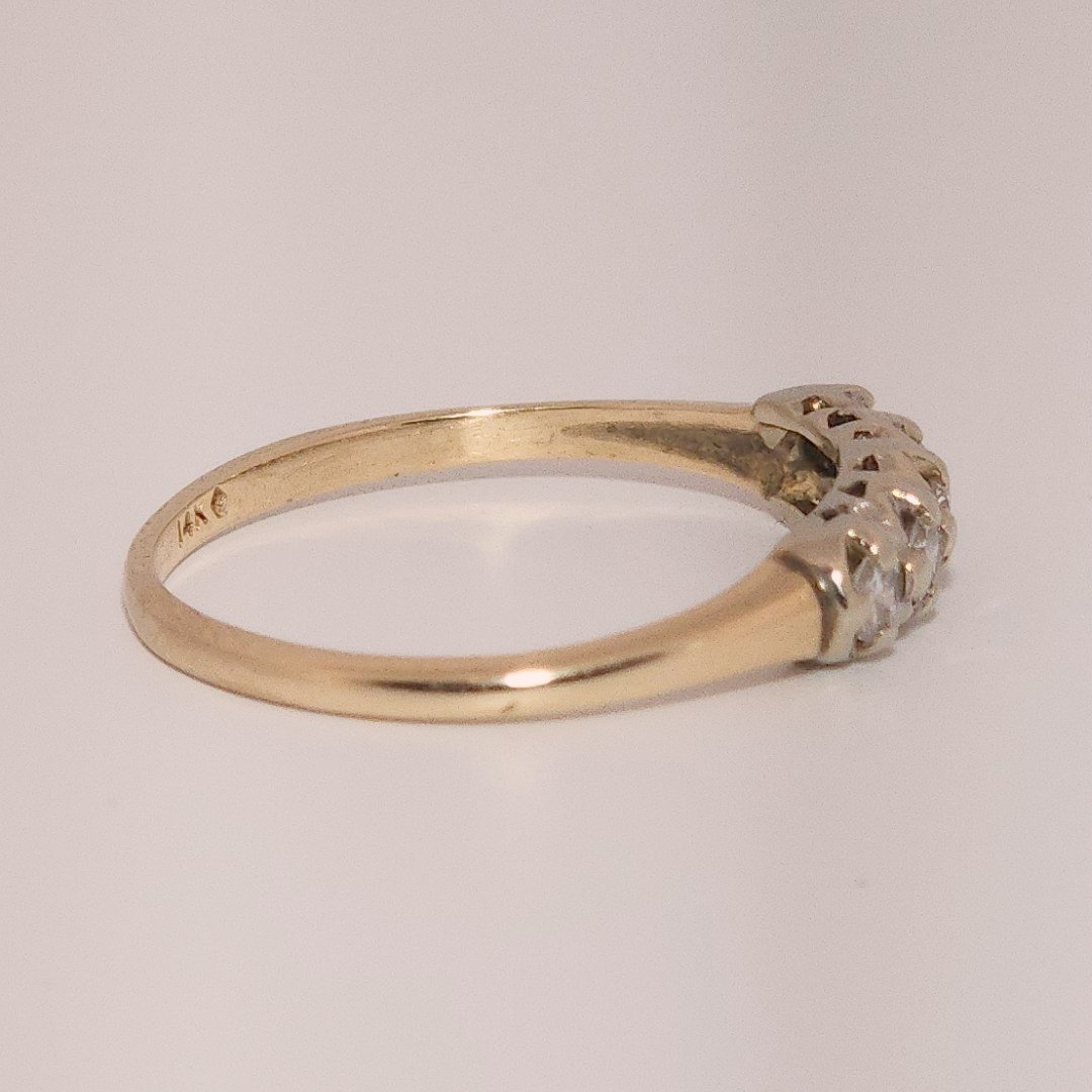 5 stone anniversary bands, Nat Dia(0.35CTW), Size 9