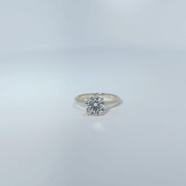 14K Yellow Gold Engagement Ring, set with 1 Lab Grown Diamond (2.03ct), 2.94g, Size 7.