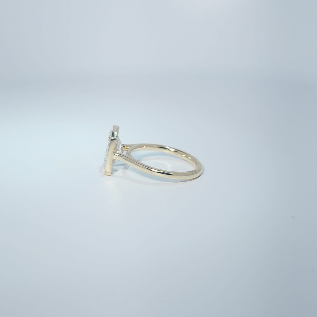 14K Yellow Gold Engagement Ring, set with 1 Lab Grown Diamond (3.03ct), 3.24g, Size 7.