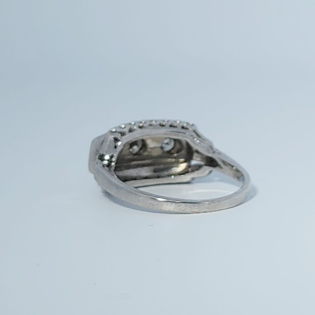 Vintage Art Deco, Natural Diamonds GH VS1(0.18CTW)