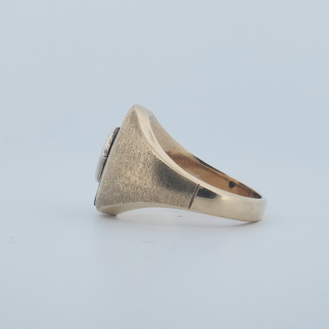 Men Signet Ring with Diamond, 10K Yellow Gold, 10.3G