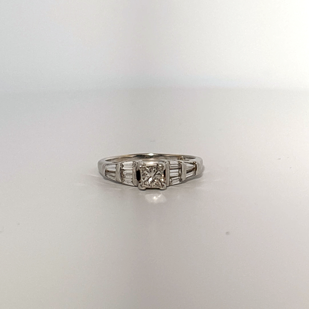 Side 0.75ct, Center 1/2ct H/VS1 Natural Diamonds, Women Ring, 14K White Gold