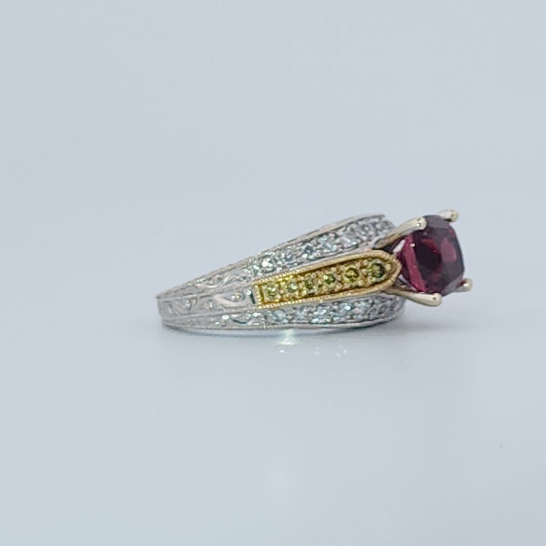 Yellow and white Diamond (0.30 CTW Approximately) with Burmese Red Spinel stone in Center (1.45CT 6.91X6.23mm). 7.80 Gram Total weight, 18K White and Yellow - Gold, GIA-5231573527